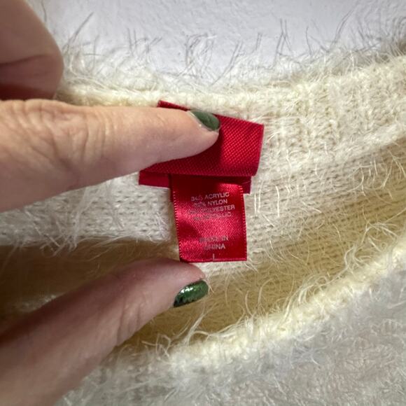 Daytrip Fuzzy Chevron Sweater Women’s L Cream Tan Gray Soft Cozy Long Sleeve - Picture 3 of 7